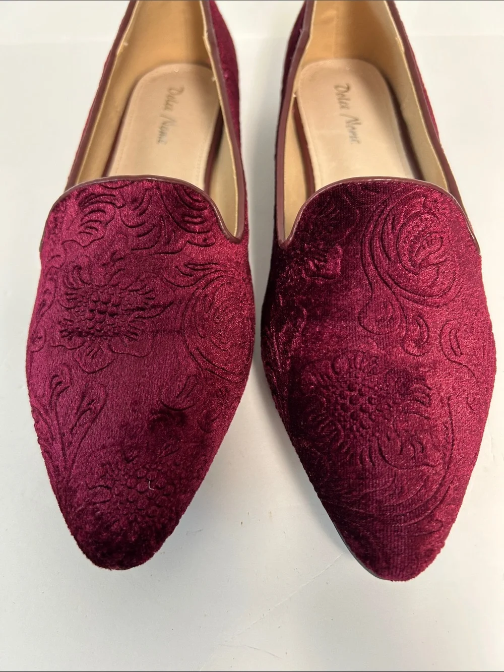 Dolce Nome NWOT “Pico” Leather Burgundy Geometric Embossed Loafers Womens 9